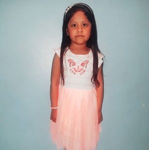 Meet your Posher, Chrisali